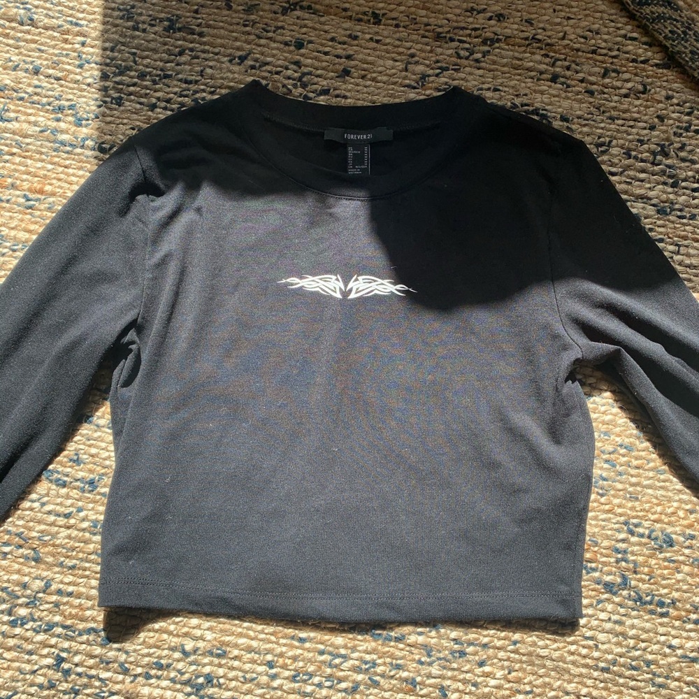 long sleeve crop top